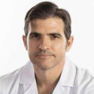 DR. FRANCISCO JAVIER BUILS / DIRECTOR MEDICO / CIRUJANO Y MEDICO ESTETICO